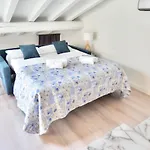 Bright House In Old Town Desenzano