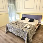 Bright House In Old Town Desenzano