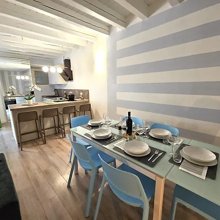 Apartmán Bright House In Old Town Desenzano *