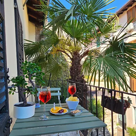 Bright House In Old Town Desenzano
