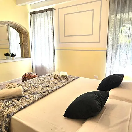 Apartmán Bright House In Old Town Desenzano Desenzano del Garda