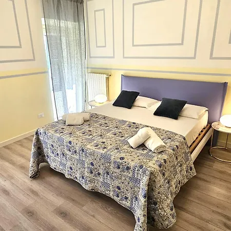 Bright House In Old Town Desenzano
